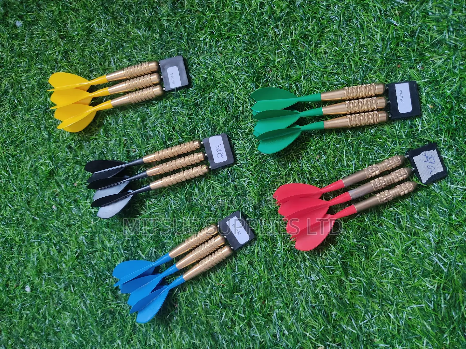 Assorted Steel Dart With Plastic Flights 28g-36g Multicolour