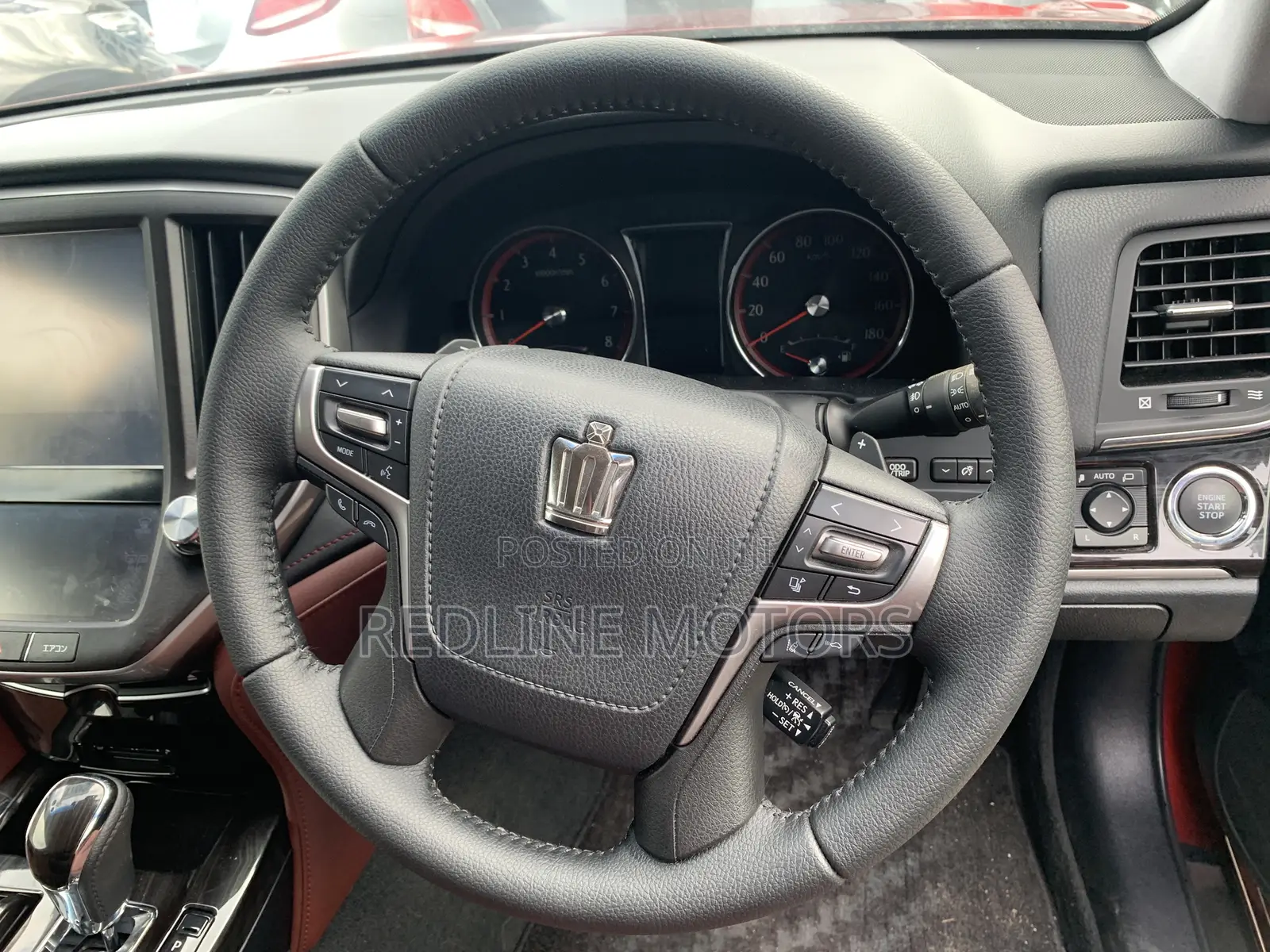 Toyota Crown 2017 Burgundy
