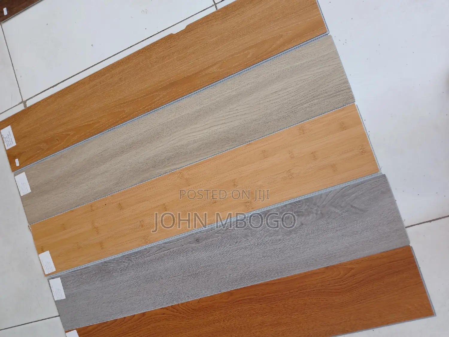 Interlocking SPC Flooring Tiles