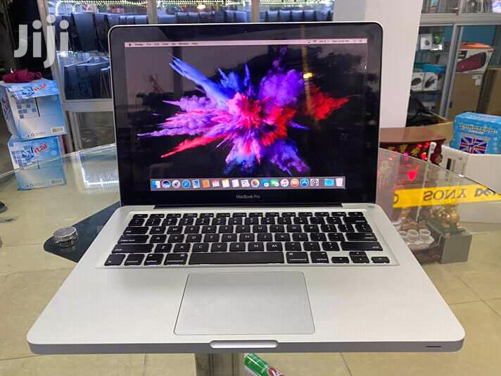 Laptop Apple MacBook Pro 4GB Intel Core i5 HDD 500GB