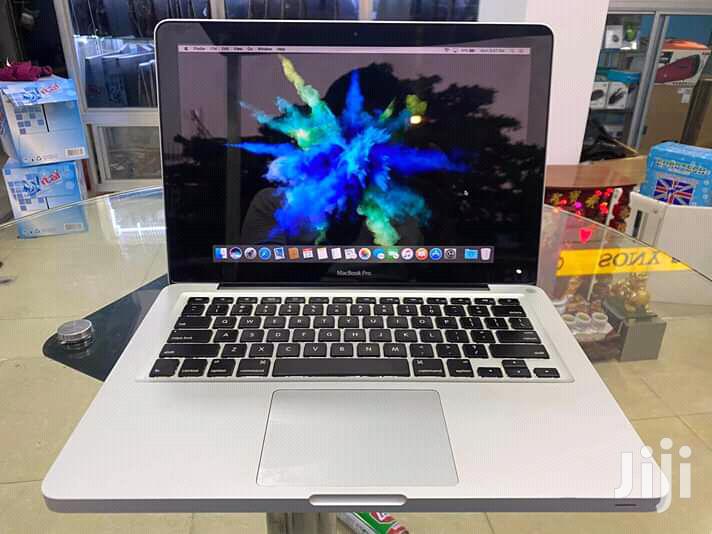 Laptop Apple MacBook Pro 4GB Intel Core I5 HDD 500GB
