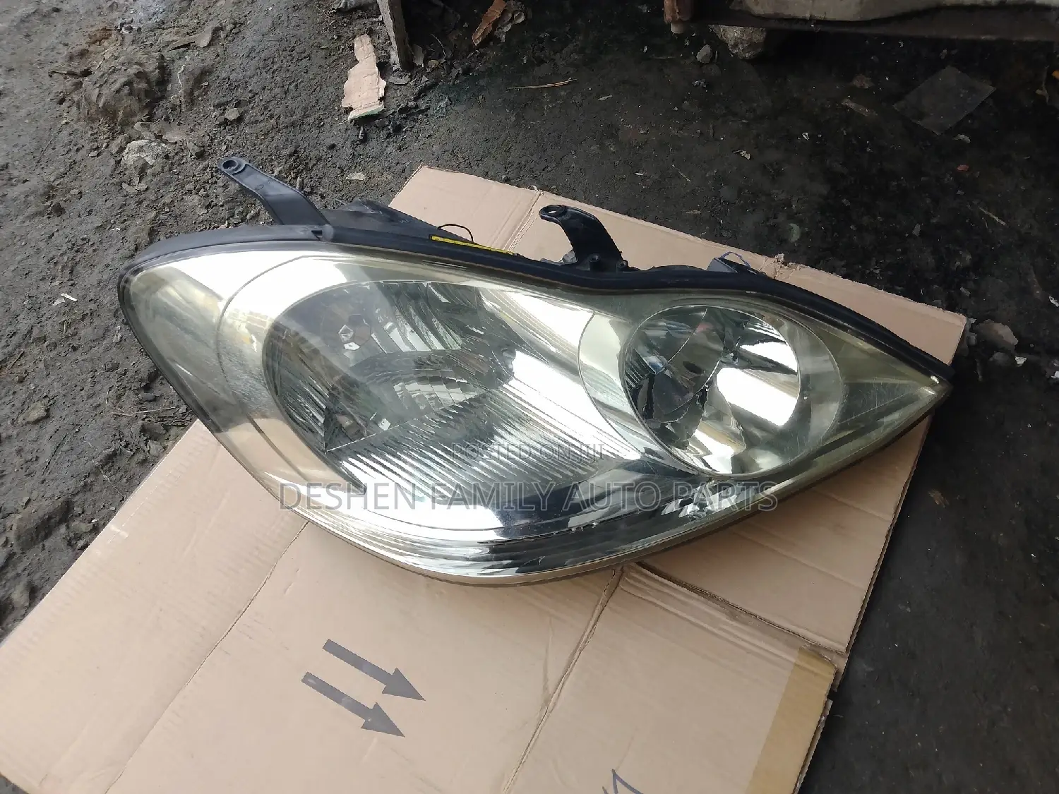 Toyota Ipsum Headlight