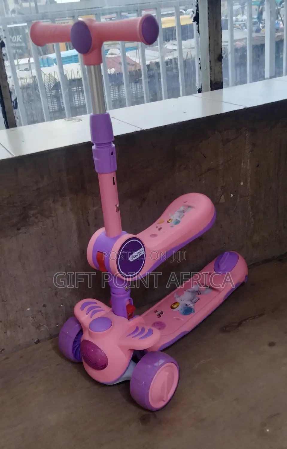 Pink 2 in 1 Kids Three Wheel Scooter
