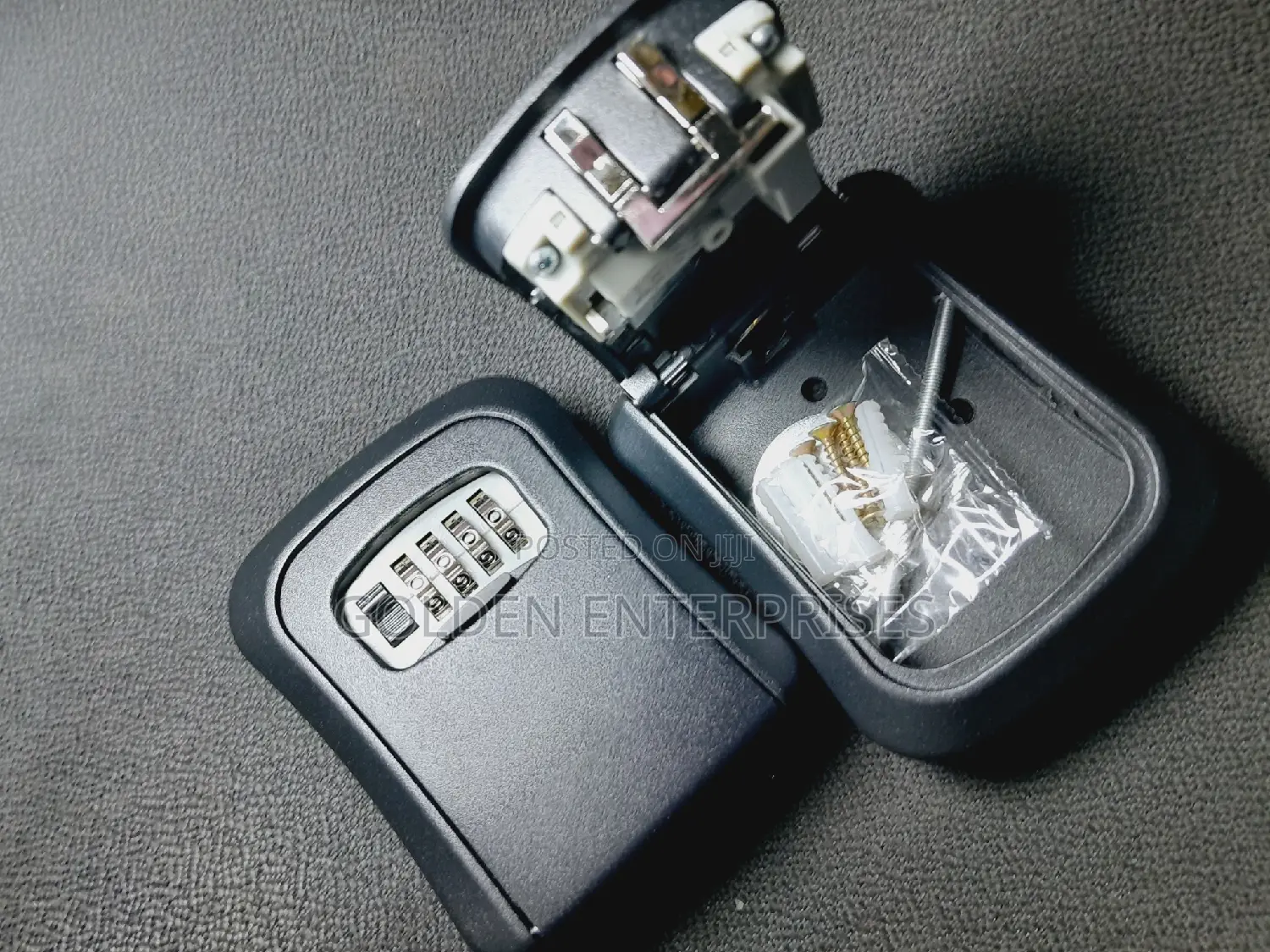 Airbnb Full Metallic Combination Keylock Box