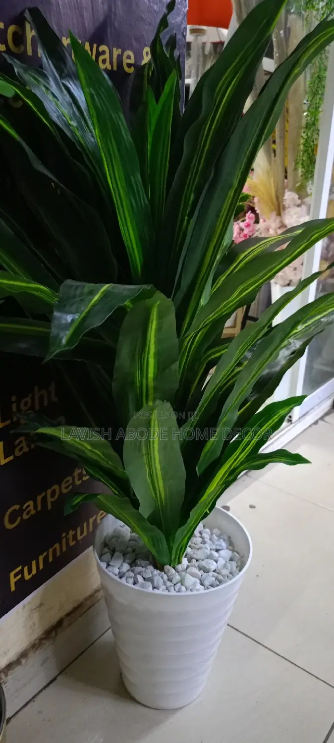 Artificial Indoor Outdoor Plant in Plant Pots