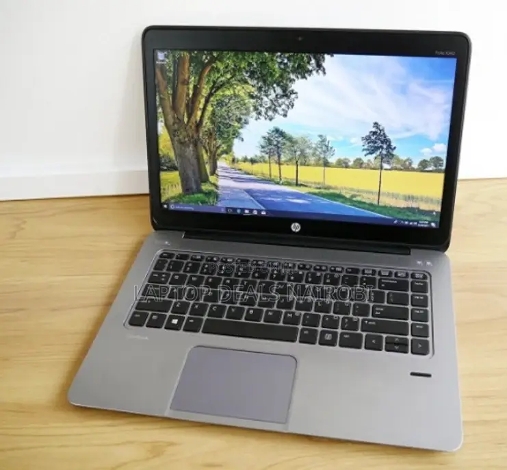 Laptop HP EliteBook Folio 1040 G3 8GB Intel Core I5 HDD+SSD 256GB