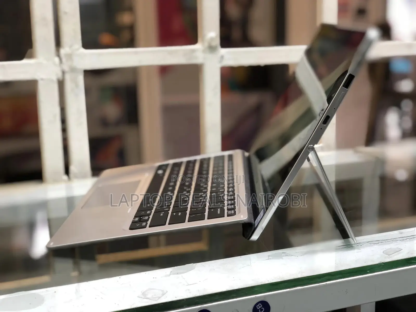 Laptop HP Elite X2 1012 8GB Intel Core I5 SSD 256GB