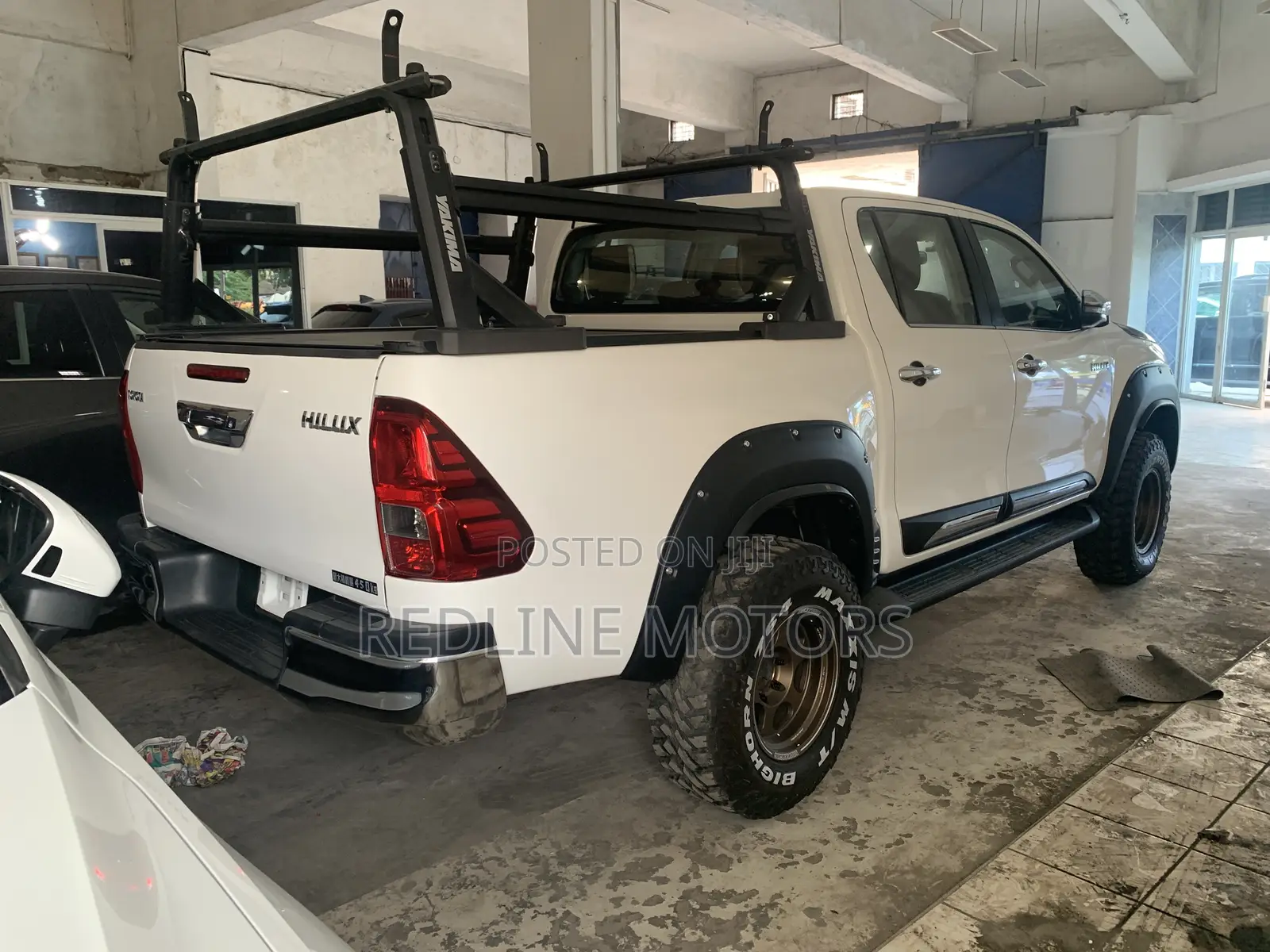 Toyota Hilux 2017 White