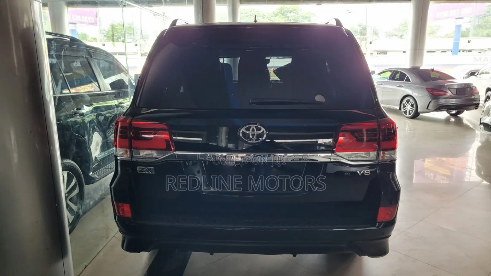 Toyota Land Cruiser 4.6 V8 ZX 2018 Matt Black