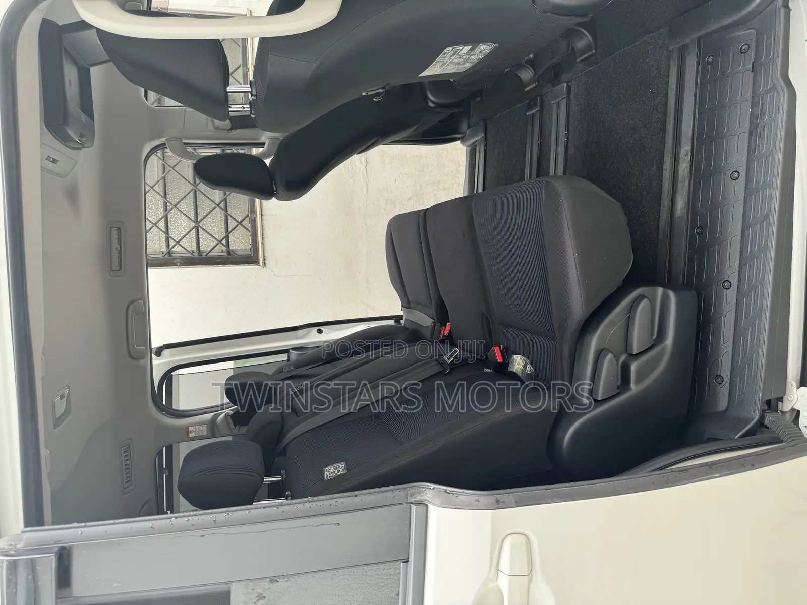 Toyota Voxy 2017 White
