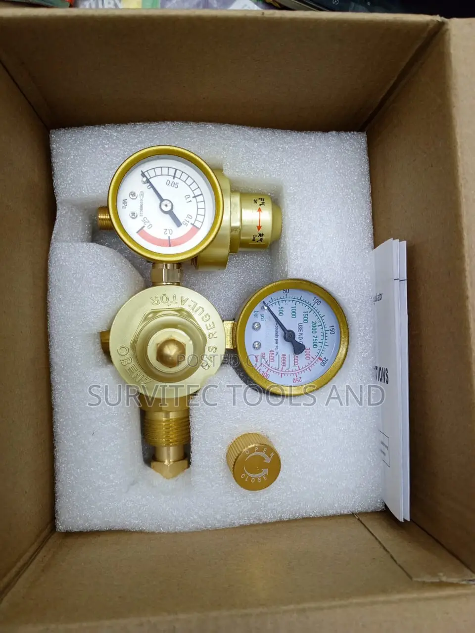 Argon Regulator, Male Regulator