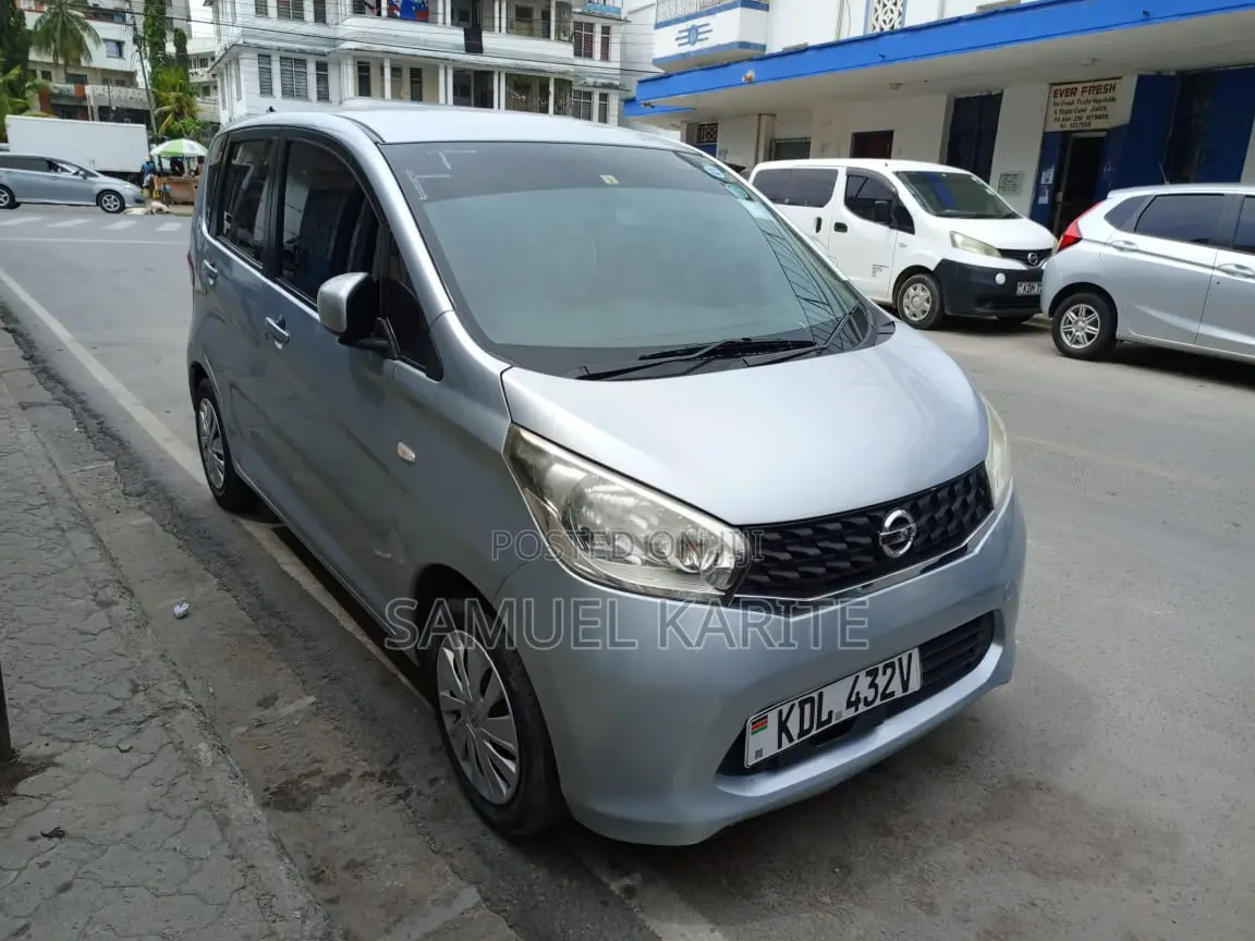 Nissan Dayz 2015 Silver