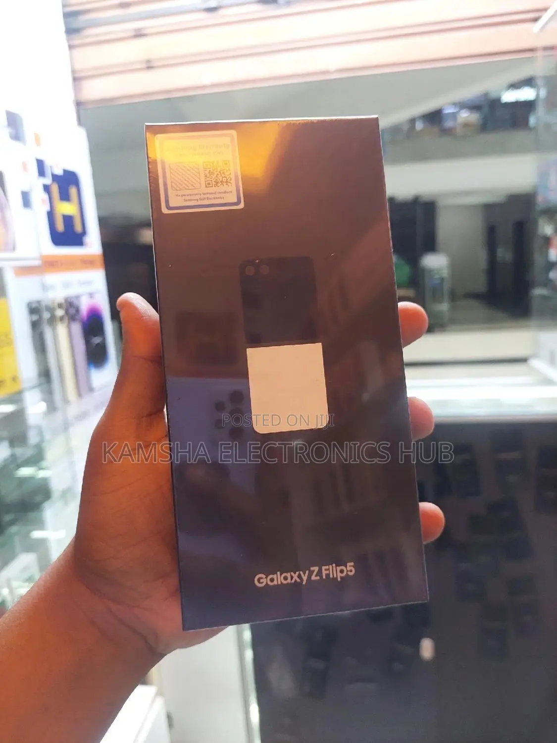 New Samsung Galaxy Z Flip 5 512 GB Gold