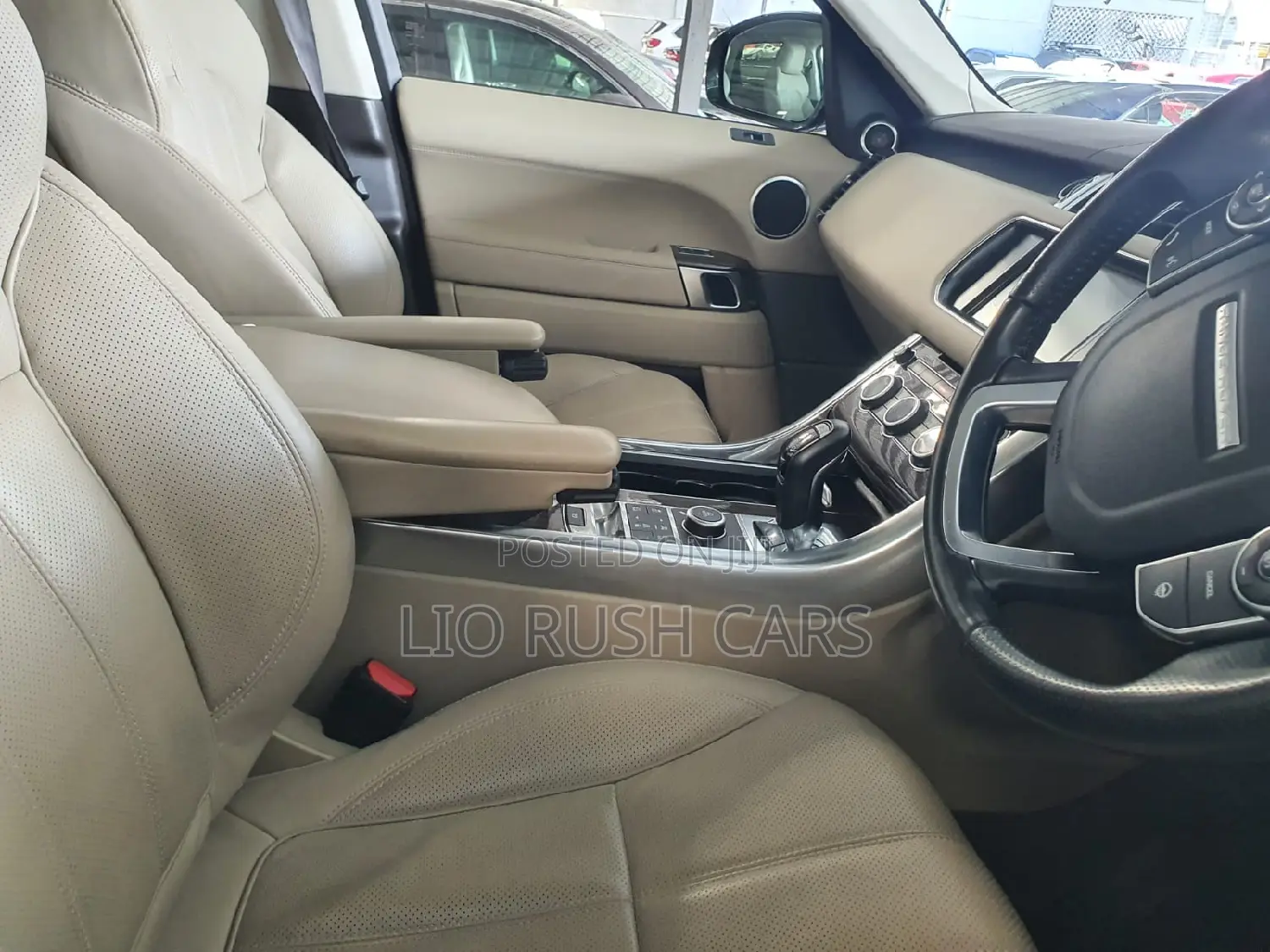 Land Rover Range Rover Sport 2018 Gold
