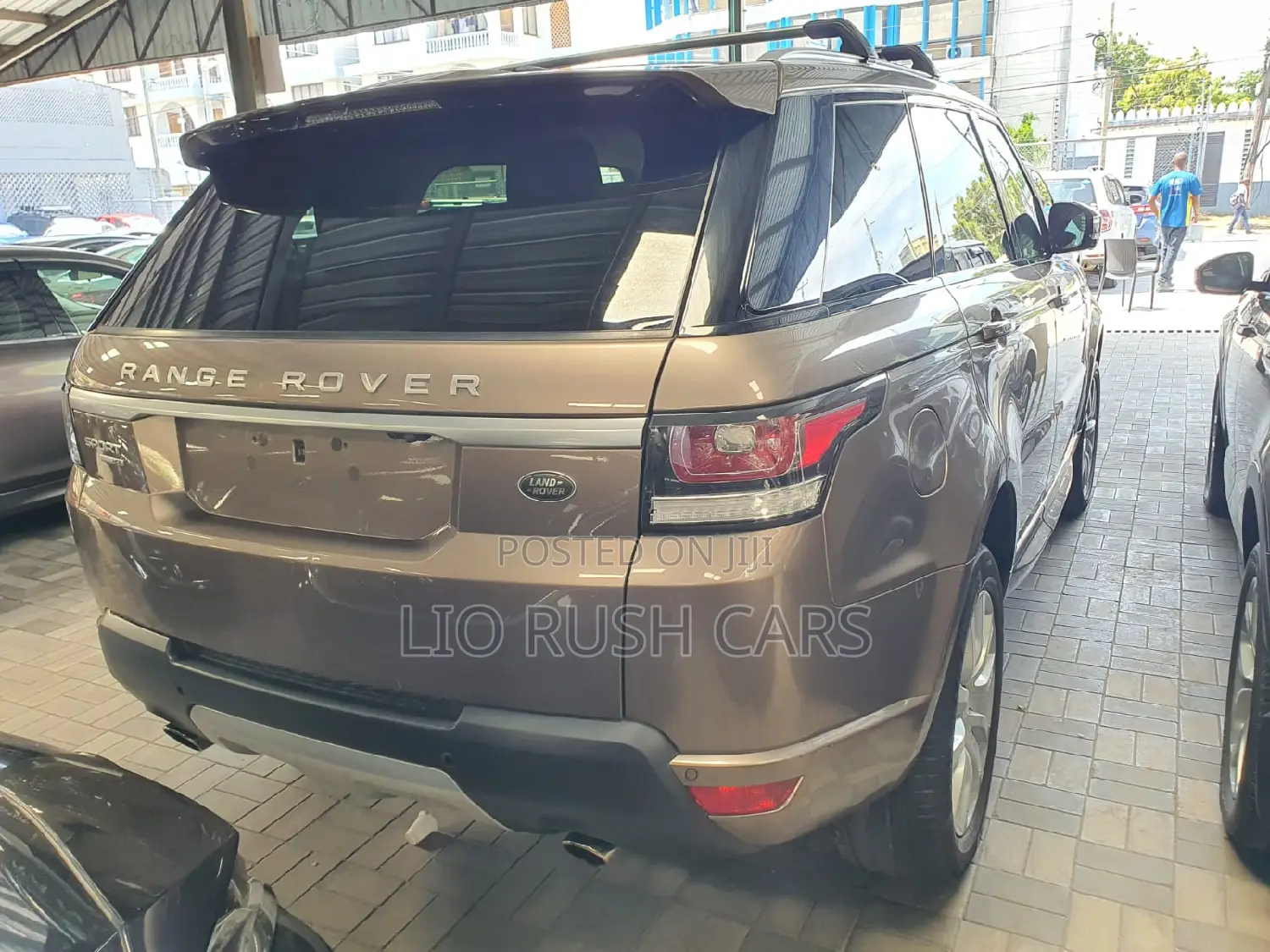 Land Rover Range Rover Sport 2018 Gold
