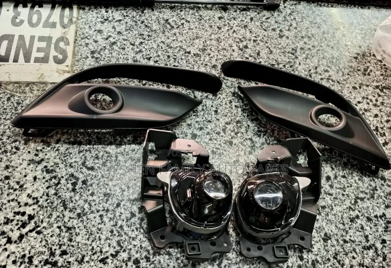 Mazda Axela 2018 Foglight