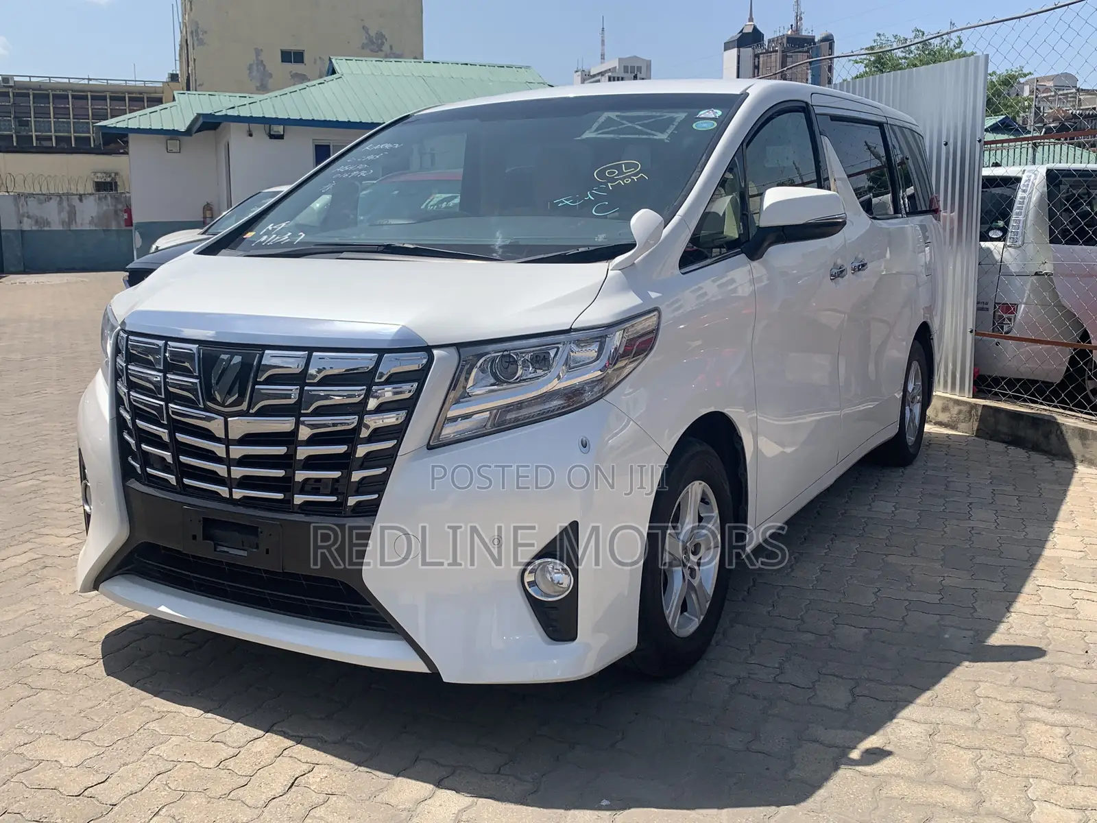 Toyota Alphard 2017 Off white