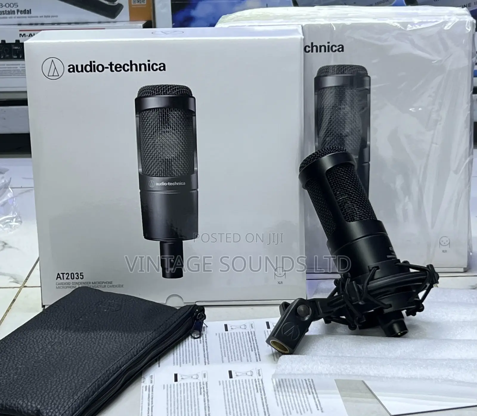 Studio Audio Technica AT2035 Cardioid Condenser Microphone