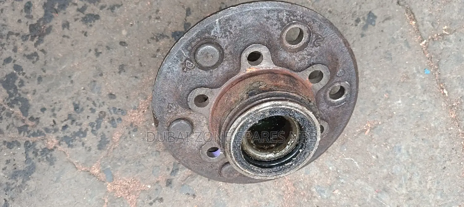 Isuzu Tava/Tougher Dmax, Front Hubs.