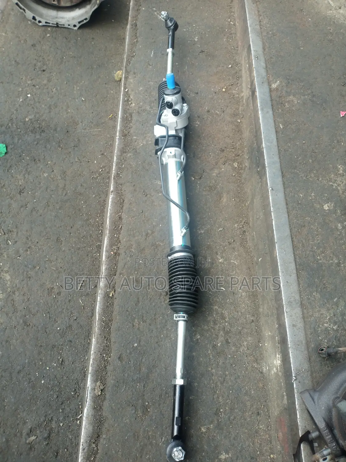 Toyota Hiace 5 L Steering Rack ( Shark)