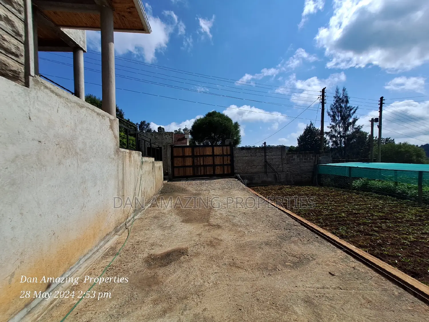 6bdrm Mansion in Lemiso Rd 1/4 Acre, Ngong for sale