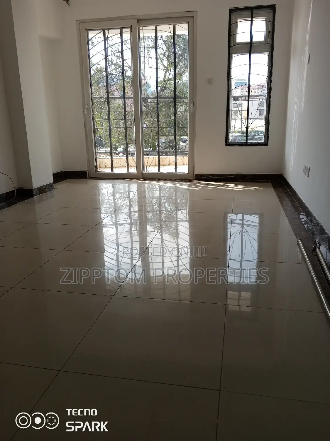 3bdrm Apartment in Madaraka for rent