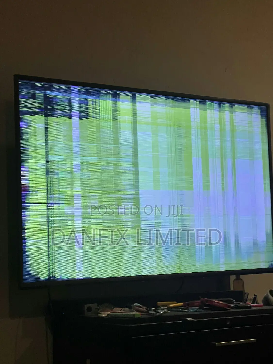 TV Screen With Vertical/Horizontal Lines Repair Services