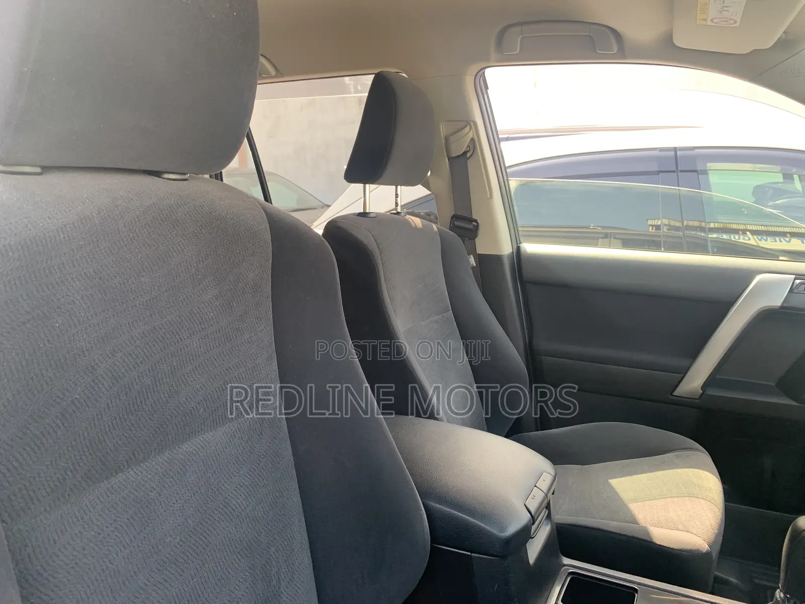 Toyota Land Cruiser Prado 2.8 2017 Gold