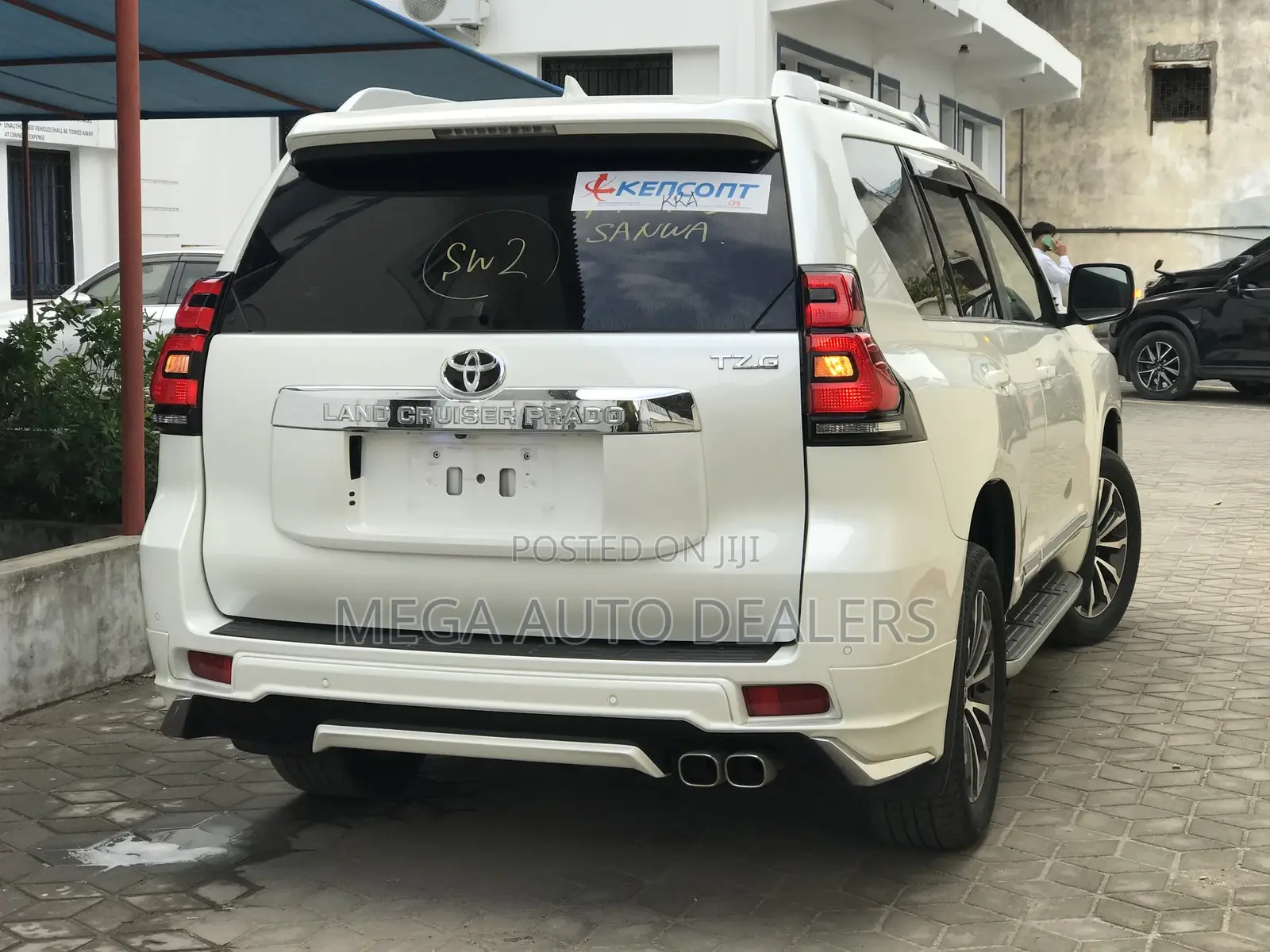 Toyota Land Cruiser Prado 2018 White