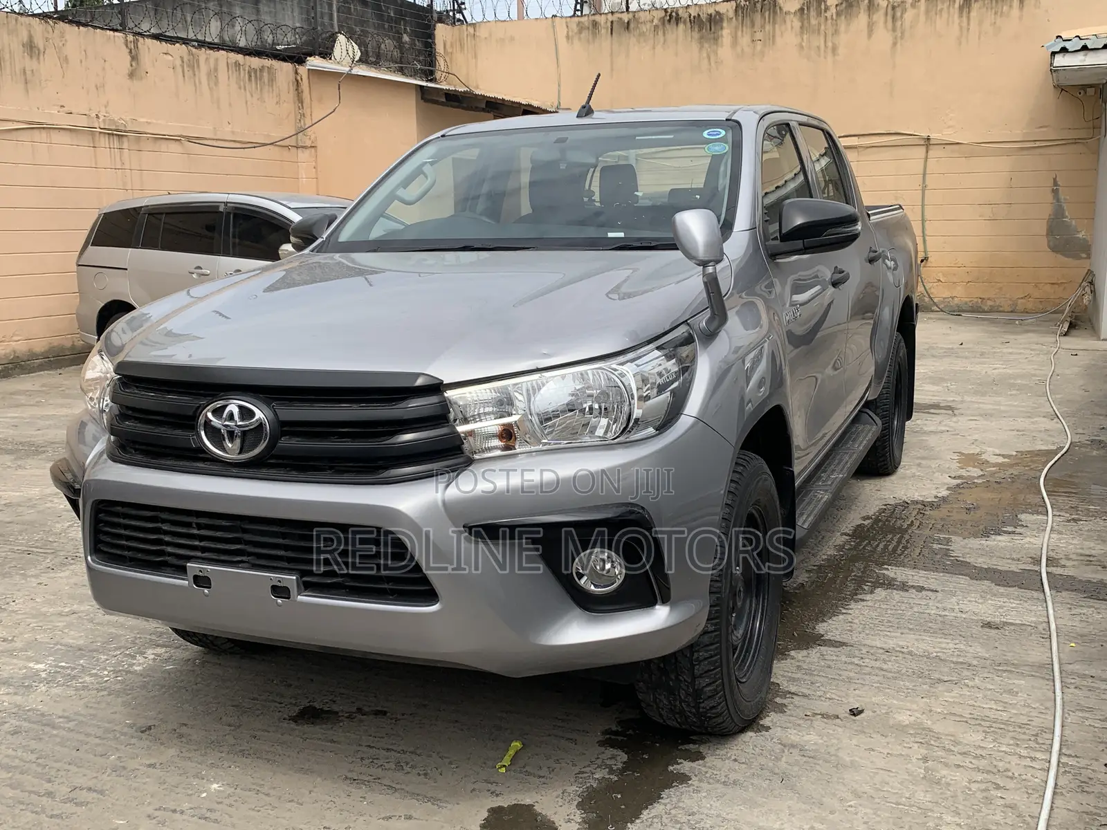 Toyota Hilux 2017 Gray