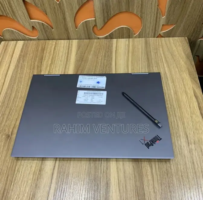 Laptop Lenovo ThinkPad X1 Yoga 16GB Intel Core i7 HDD 512GB