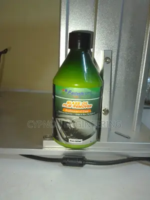 Fantastic XML Enhanced Glass Cleaner
