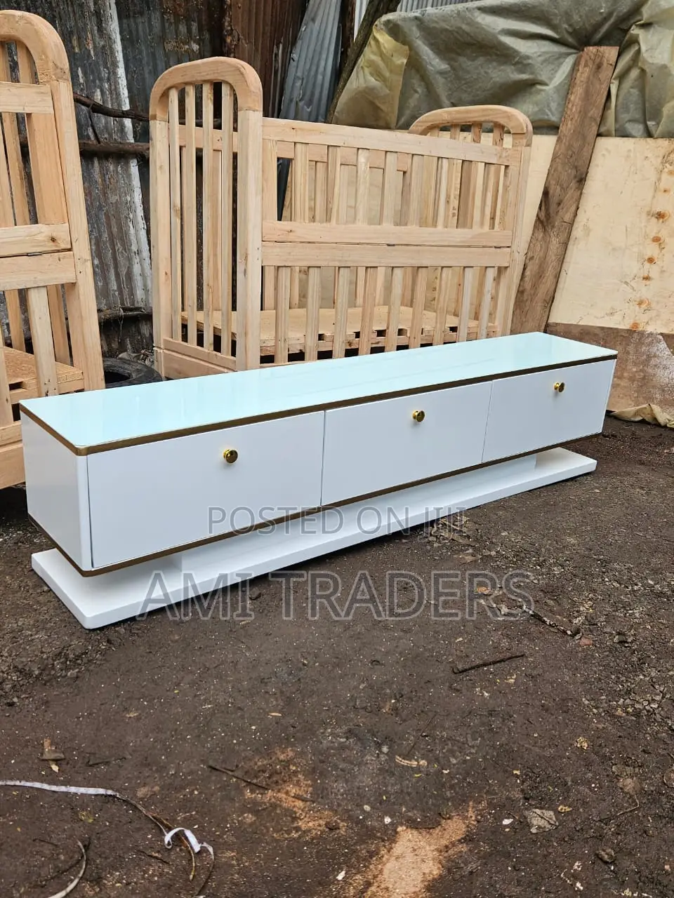 Glass Top Tv Stand (6FT)