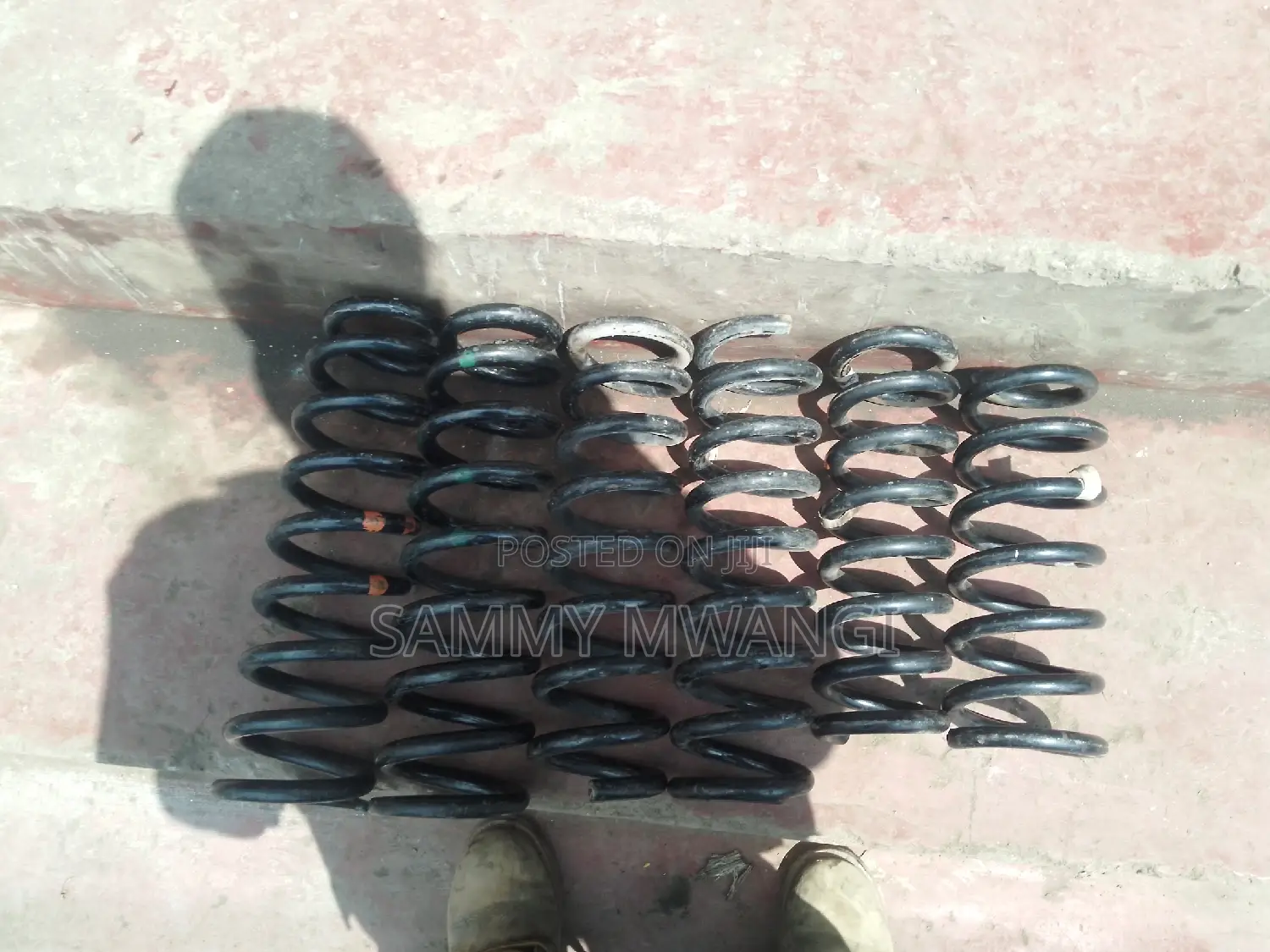 Nissan Serena Rear Springs 