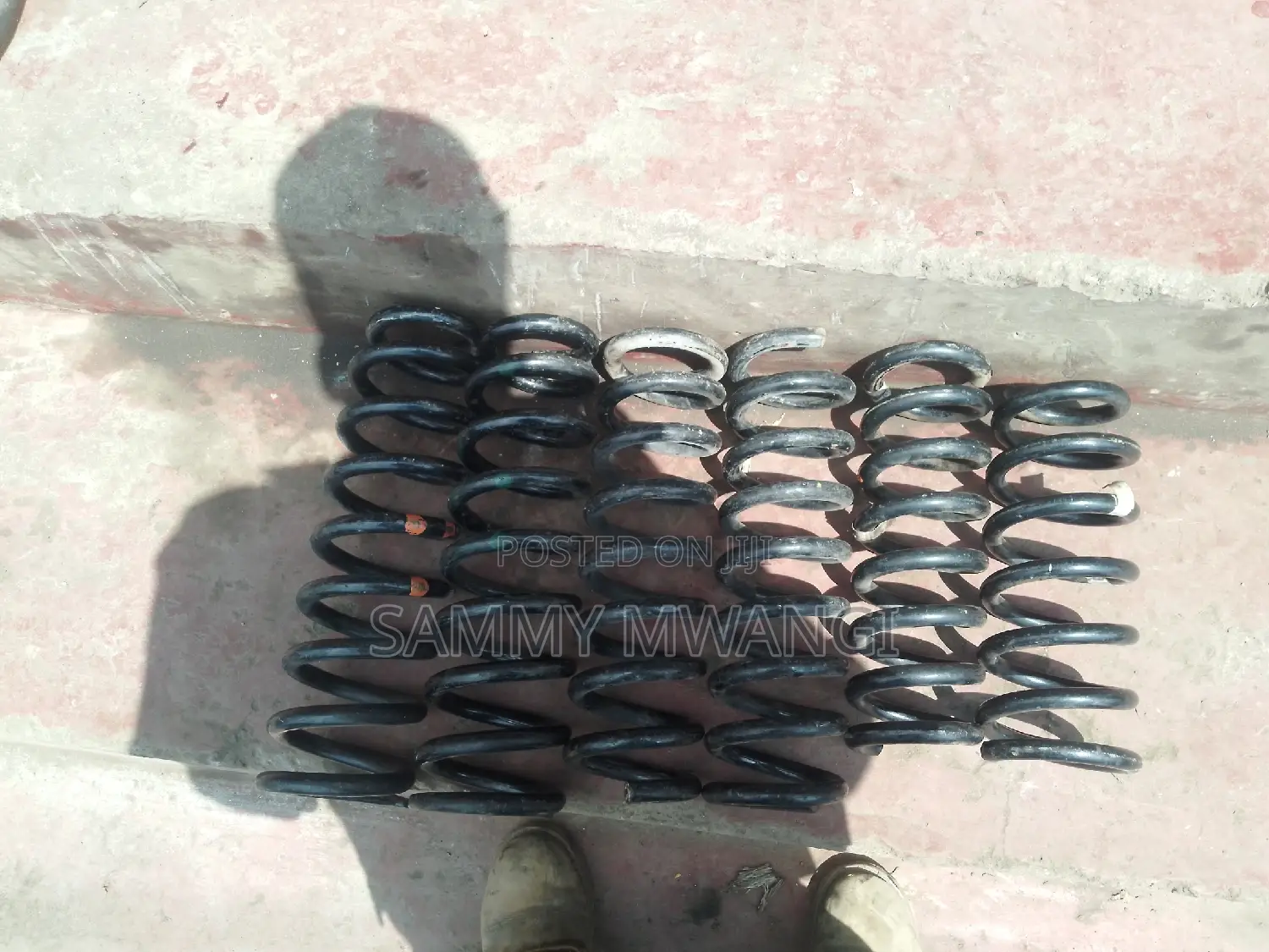 Nissan Serena Rear Springs 