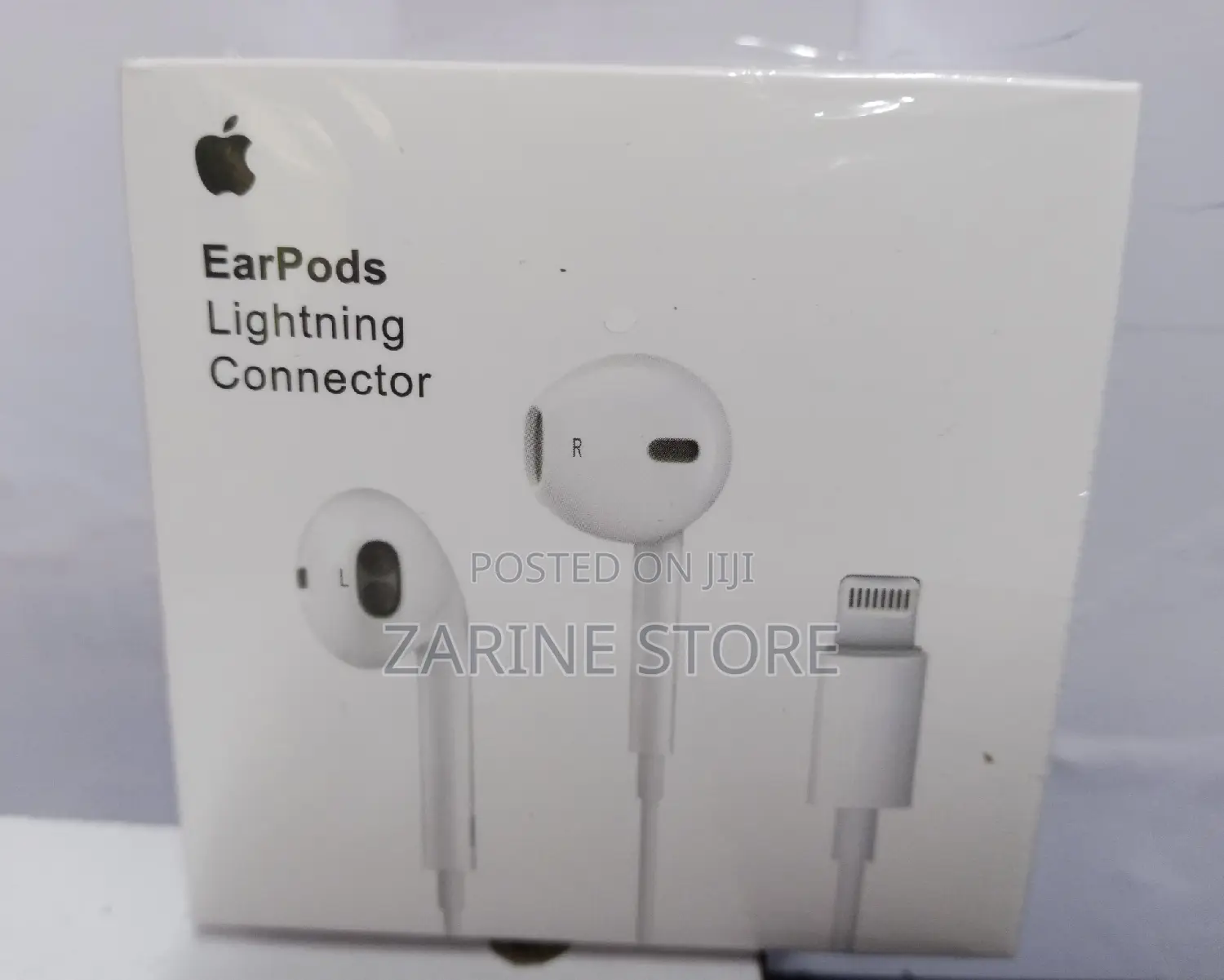 iPhone Earpods Lightening Connector