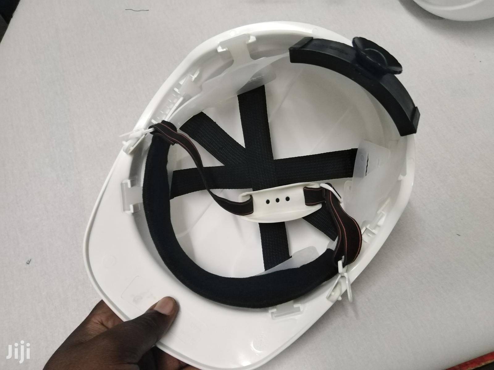Safety Helmets With Adjustable Knob For Comfortability