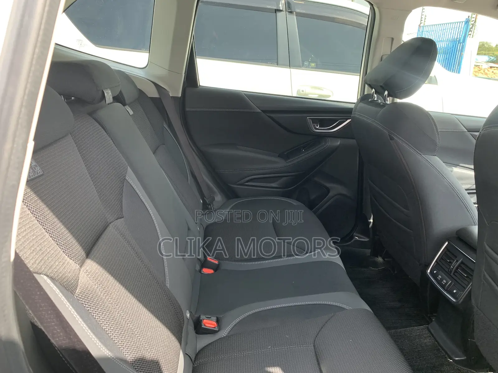 Subaru Forester 2.5i Limited AWD 2018 White