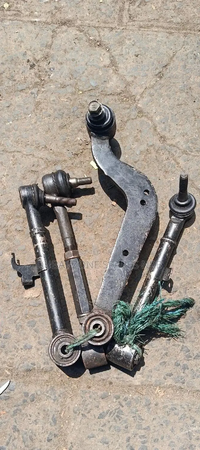 Rear Arms; Harrier,Rumion,Lexus,Wish,Mark X,Vanguard,Rav 4