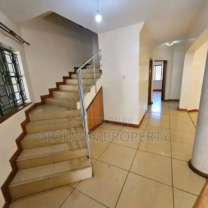5bdrm Townhouse/Terrace in Lavington for sale