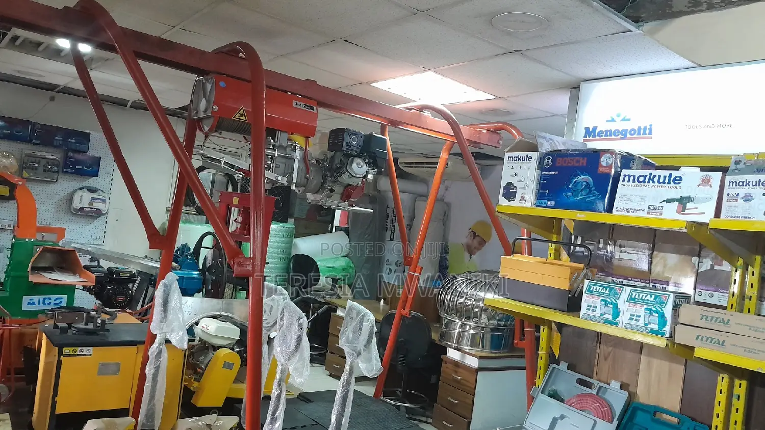SIRL Concrete Hoist 1 Tonn