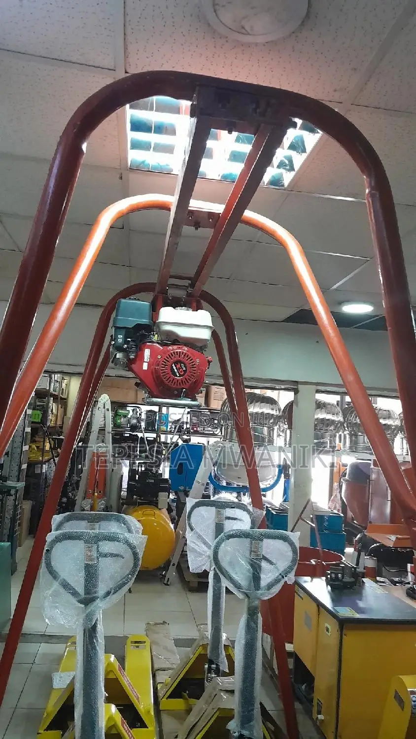 SIRL Concrete Hoist 1 Tonn