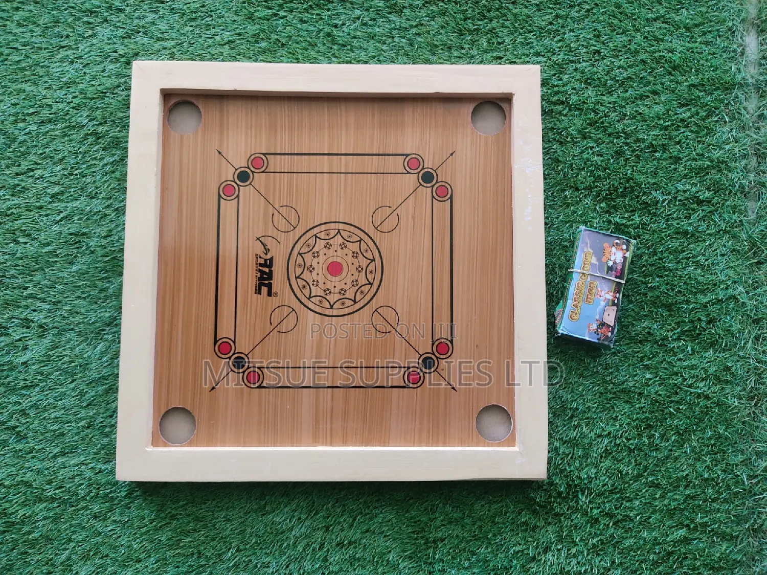 Carrom Board Complete With Carrom Men - 18x18 Inch