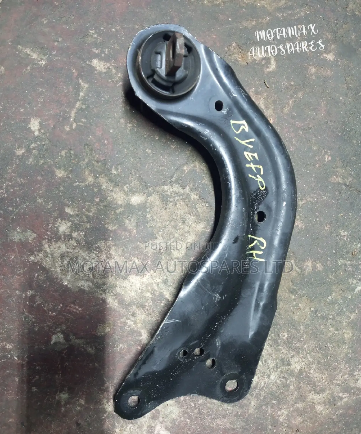 Mazda Axela 2014 Trailing Arm
