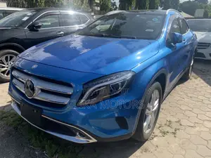 Mercedes-Benz GLA 250 2017 Blue
