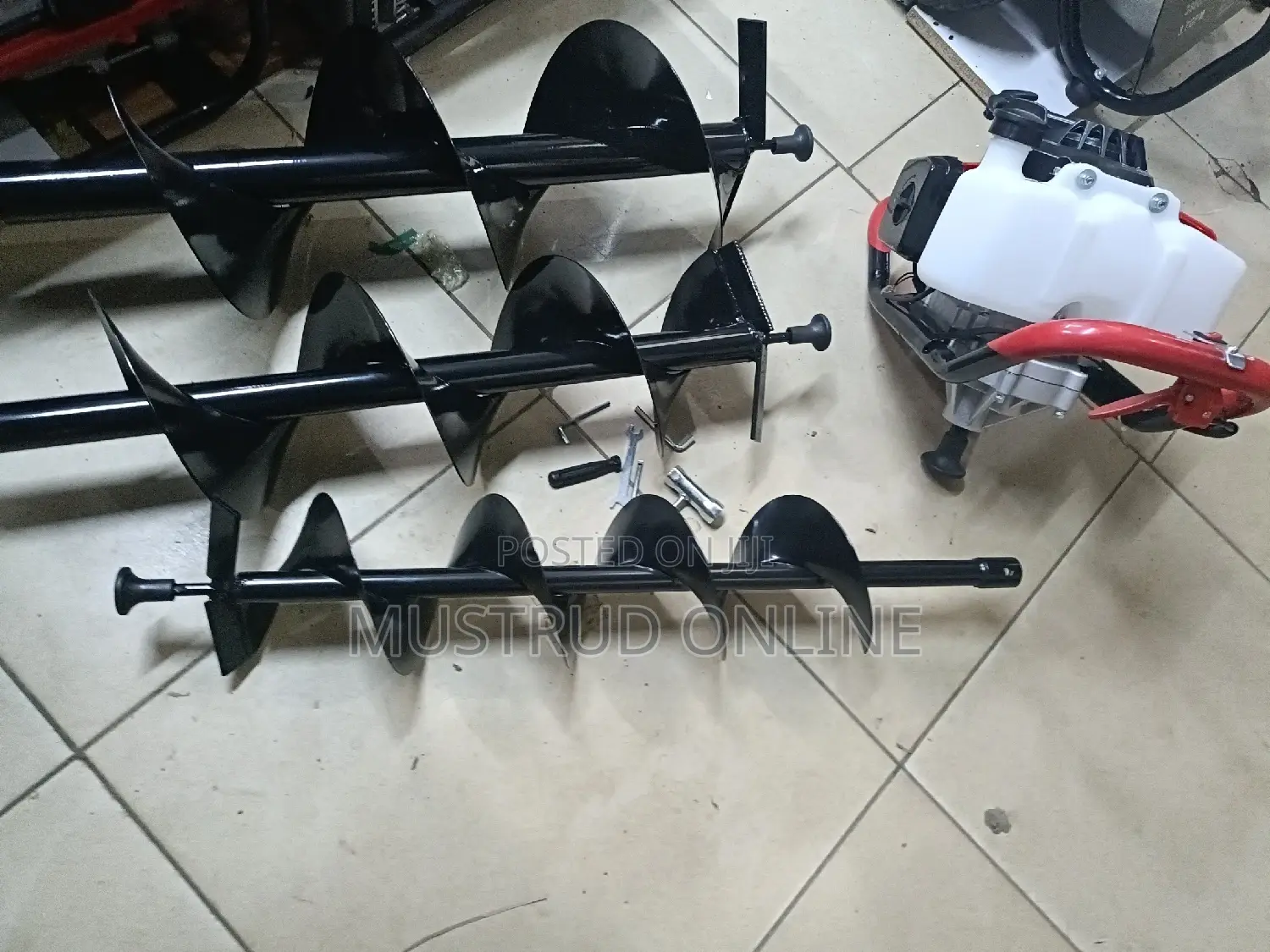 2 Stroke Earth Auger With Drill Bits