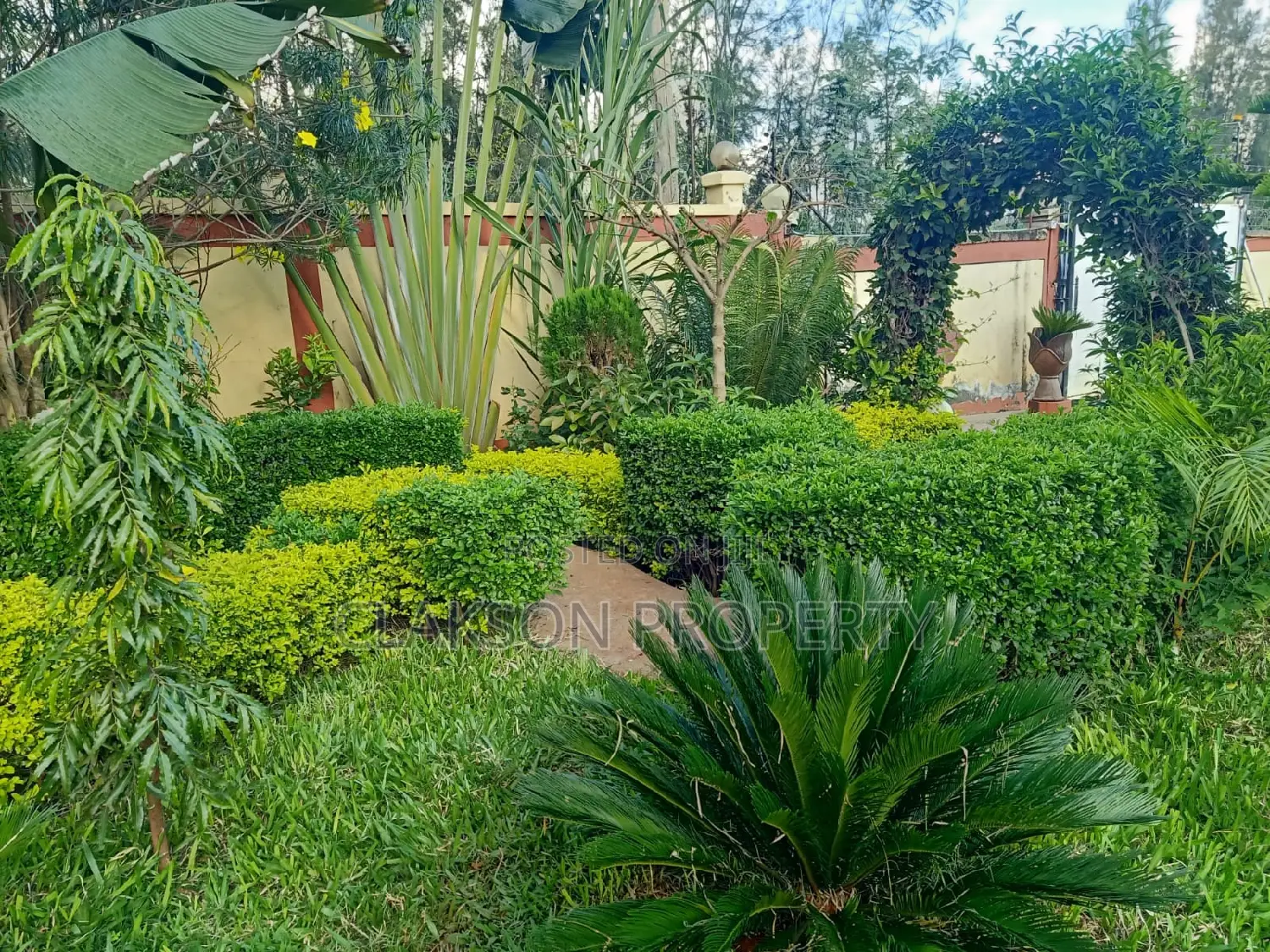 3bdrm Townhouse/Terrace in Karan, Karen for sale