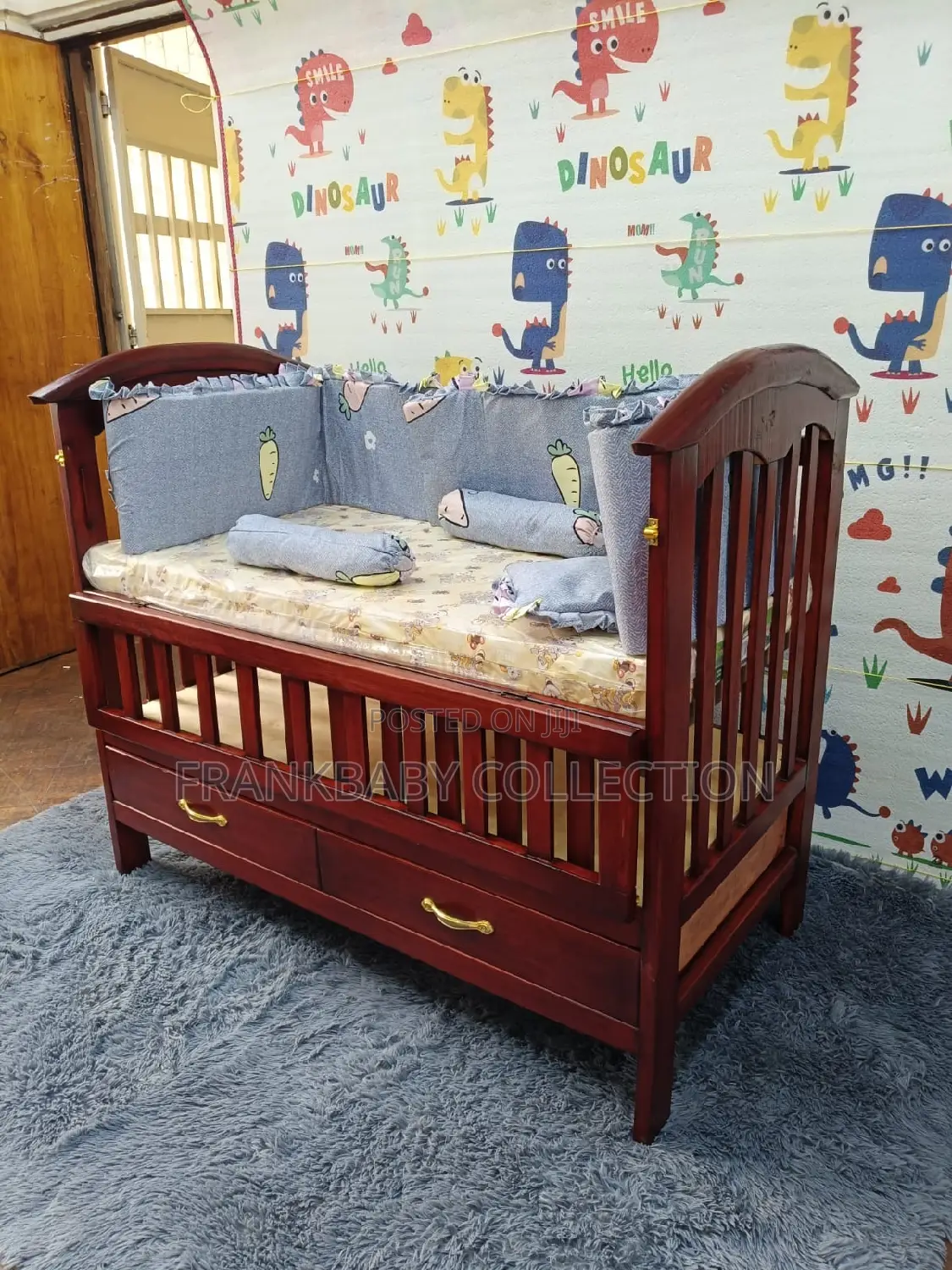 Brown Baby Cot / Baby Cot