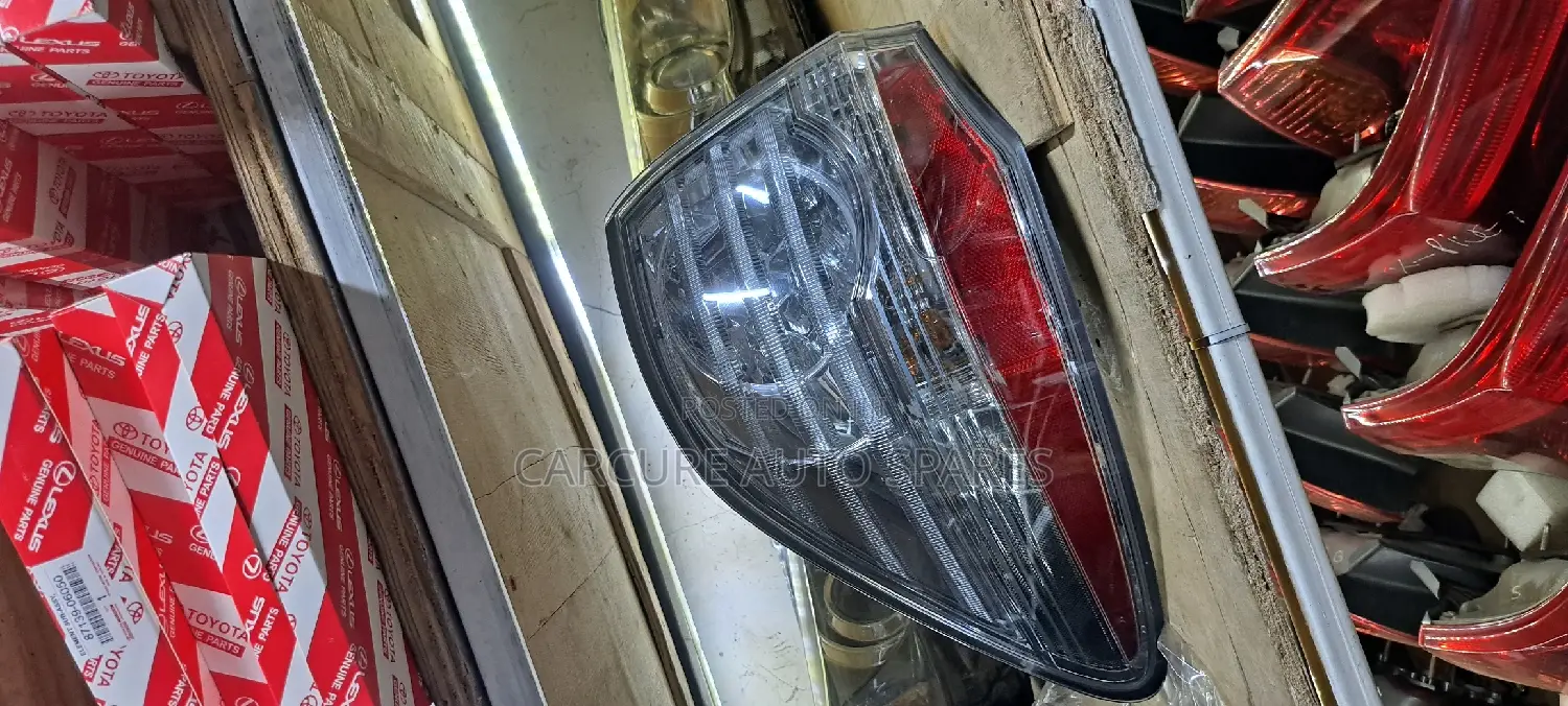 Crown Athlete Clear Tail Lights