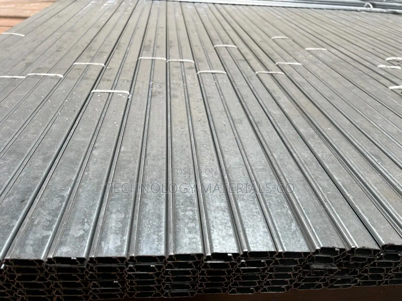 Greenhouse Profile (4 Meters) + 2 Wiggle Wires(2M Each)
